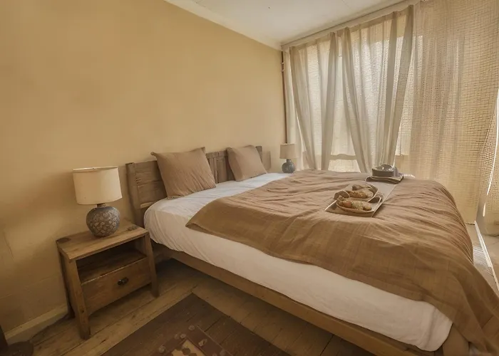 Up&great - Cozy 3br Combi شقة *