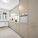 Up&great - Cozy 3br Combi ציריך