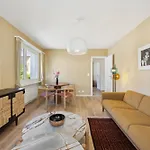 Up&great - Cozy 3br Combi * ציריך
