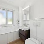 דירה Up&great - Cozy 3br Combi ציריך