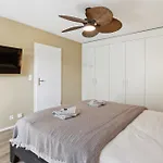 Up&great - Cozy 3br Combi ציריך