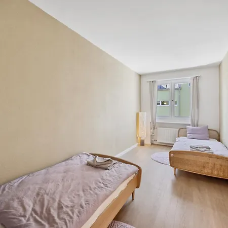 Up&great - Cozy 3br Combi شقة *