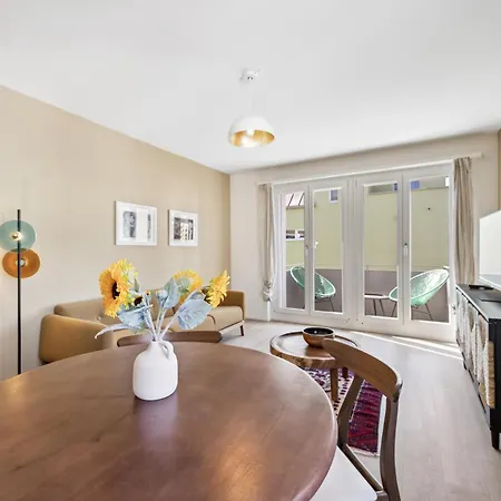شقة Up&great - Cozy 3br Combi *