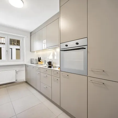 Up&great - Cozy 3br Combi زيورخ