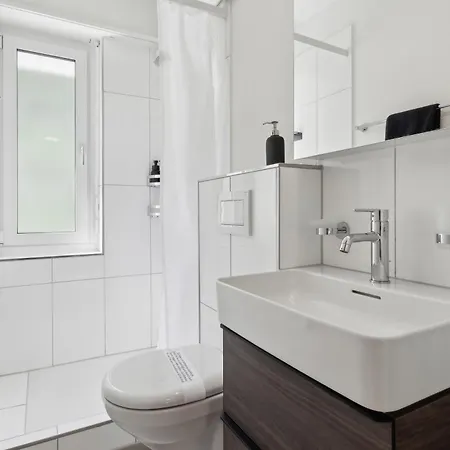 Up&great - Cozy 3br Combi شقة
